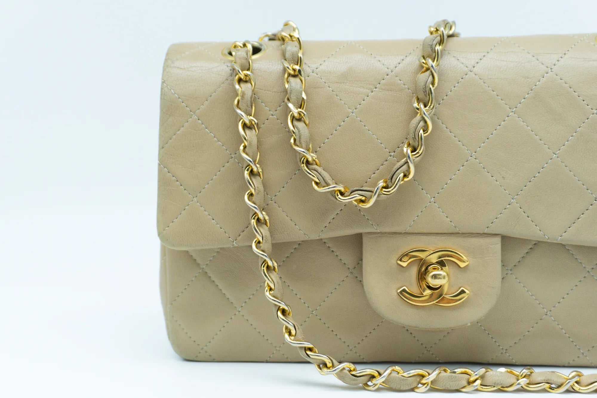 Chanel Small Classic Flap | Lammleder | Beige