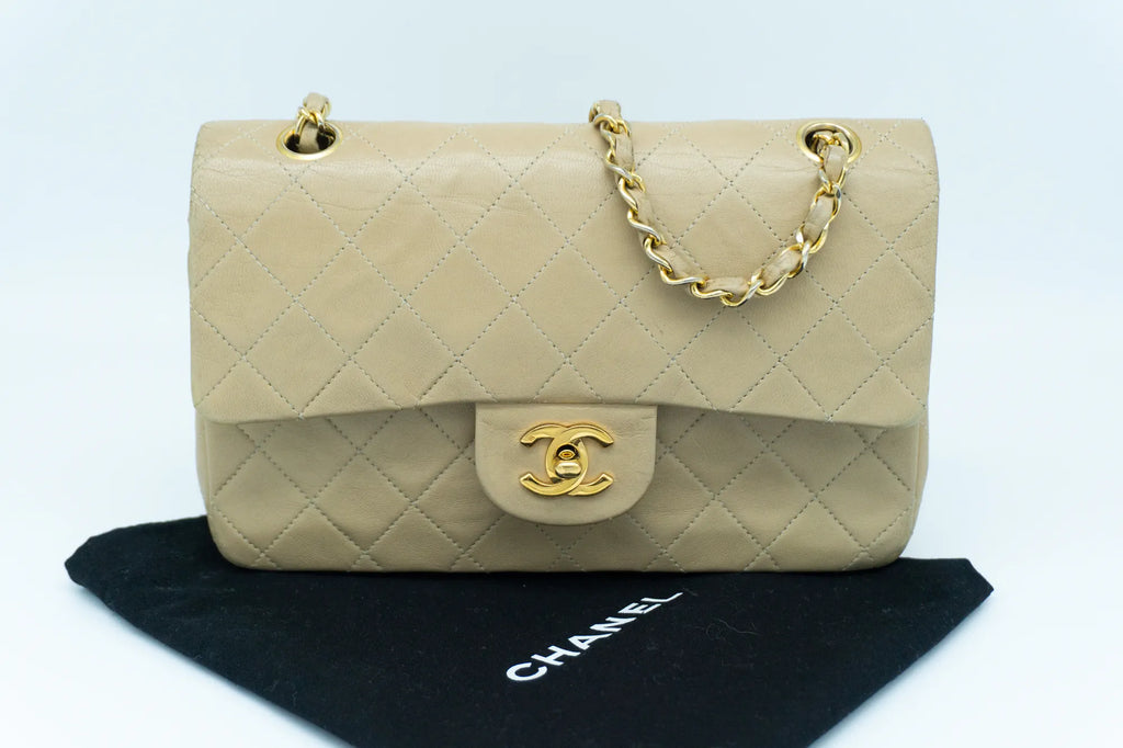 Chanel Small Classic Flap | Lammleder | Beige