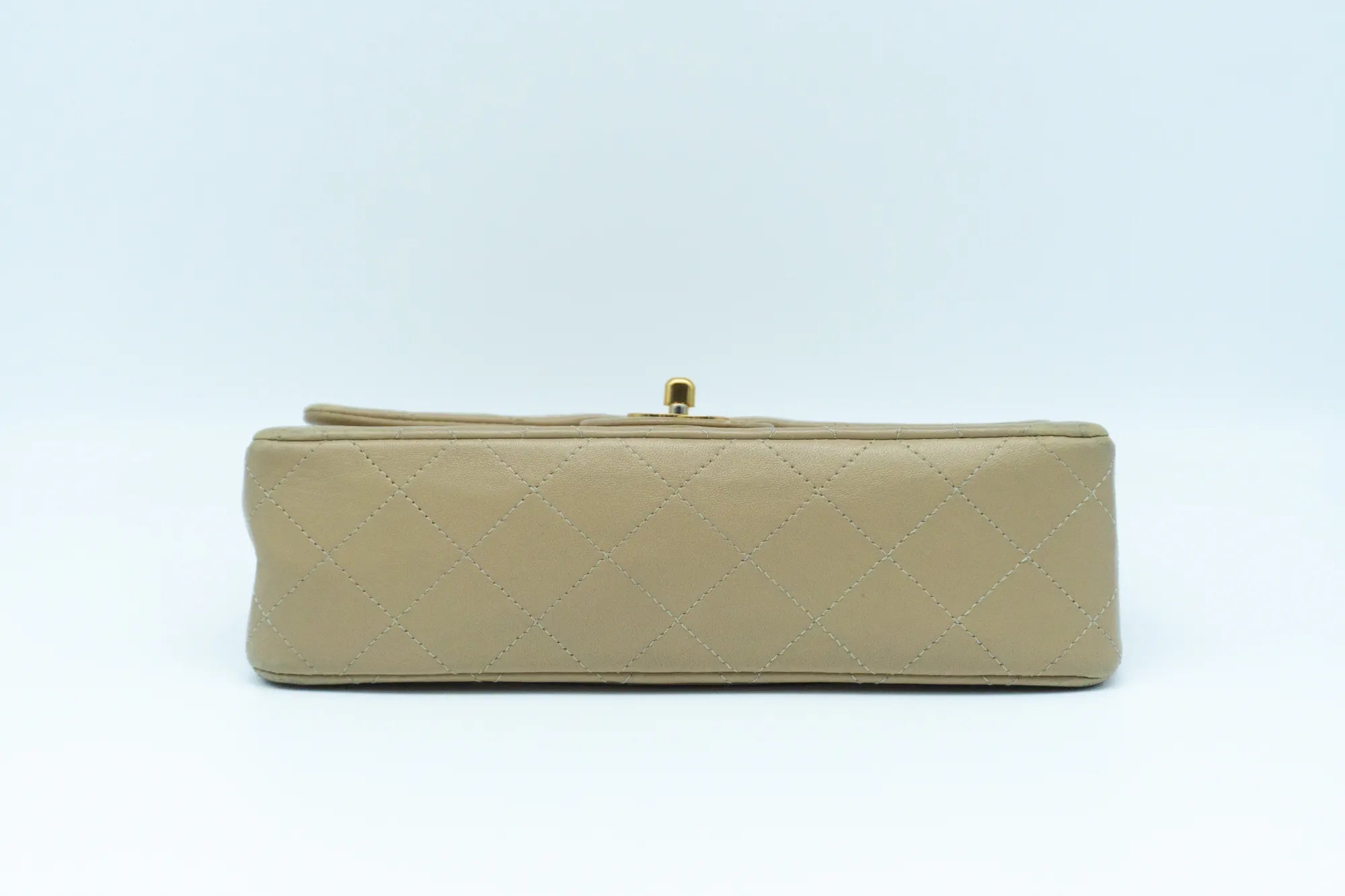 Chanel Small Classic Flap | Lammleder | Beige