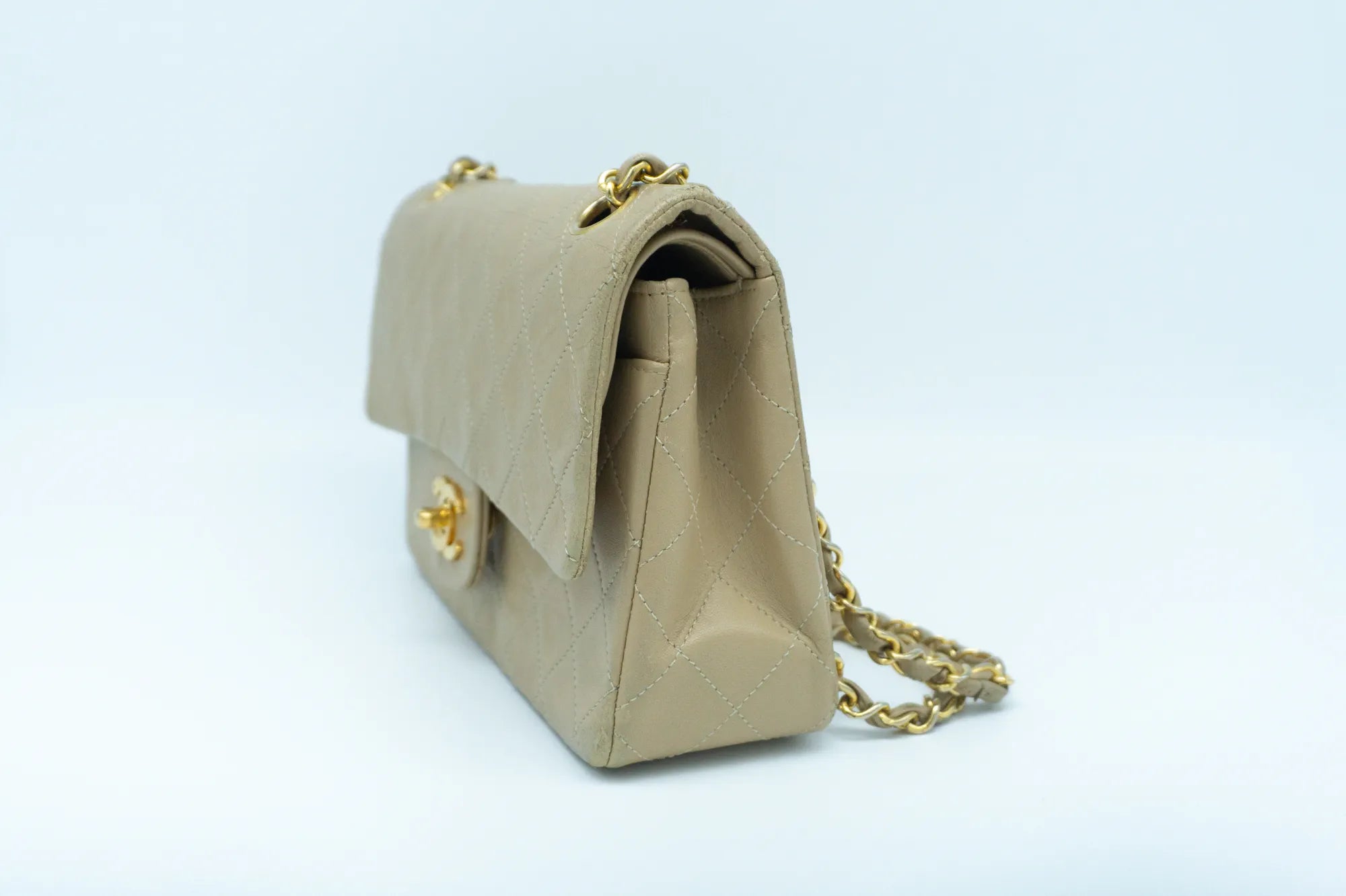 Chanel Small Classic Flap | Lammleder | Beige