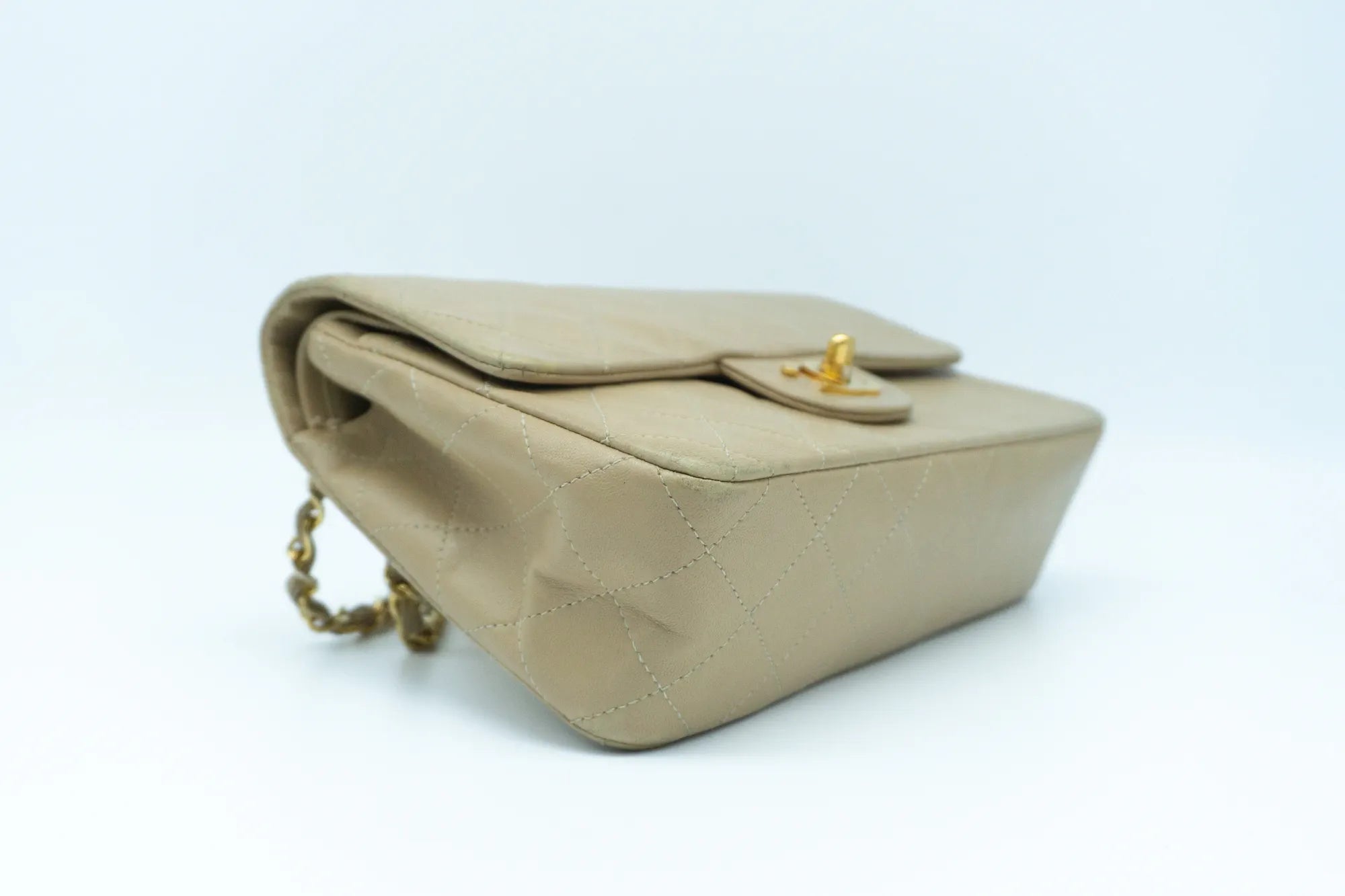 Chanel Small Classic Flap | Lammleder | Beige