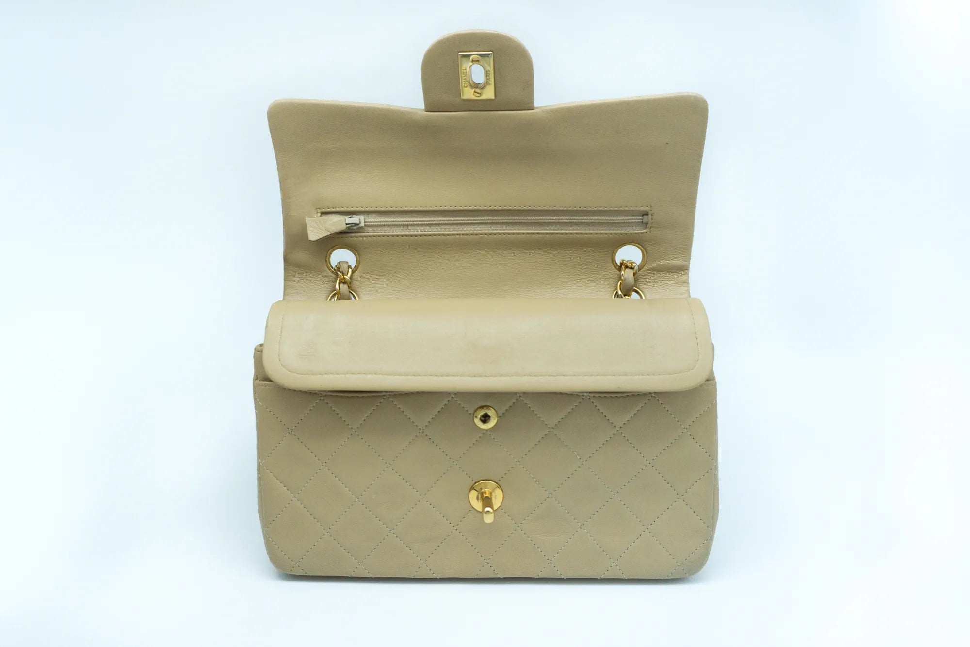 Chanel Small Classic Flap | Lammleder | Beige